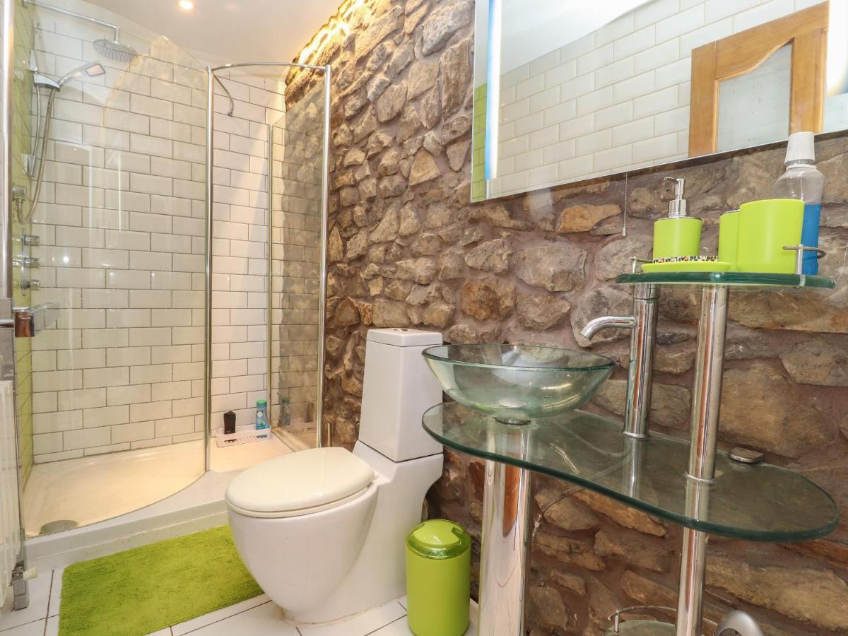 27 Green Road Wrexham Dış mekan fotoğraf